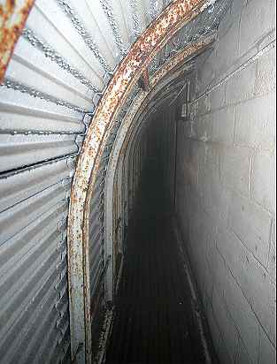 Engineers' store partition